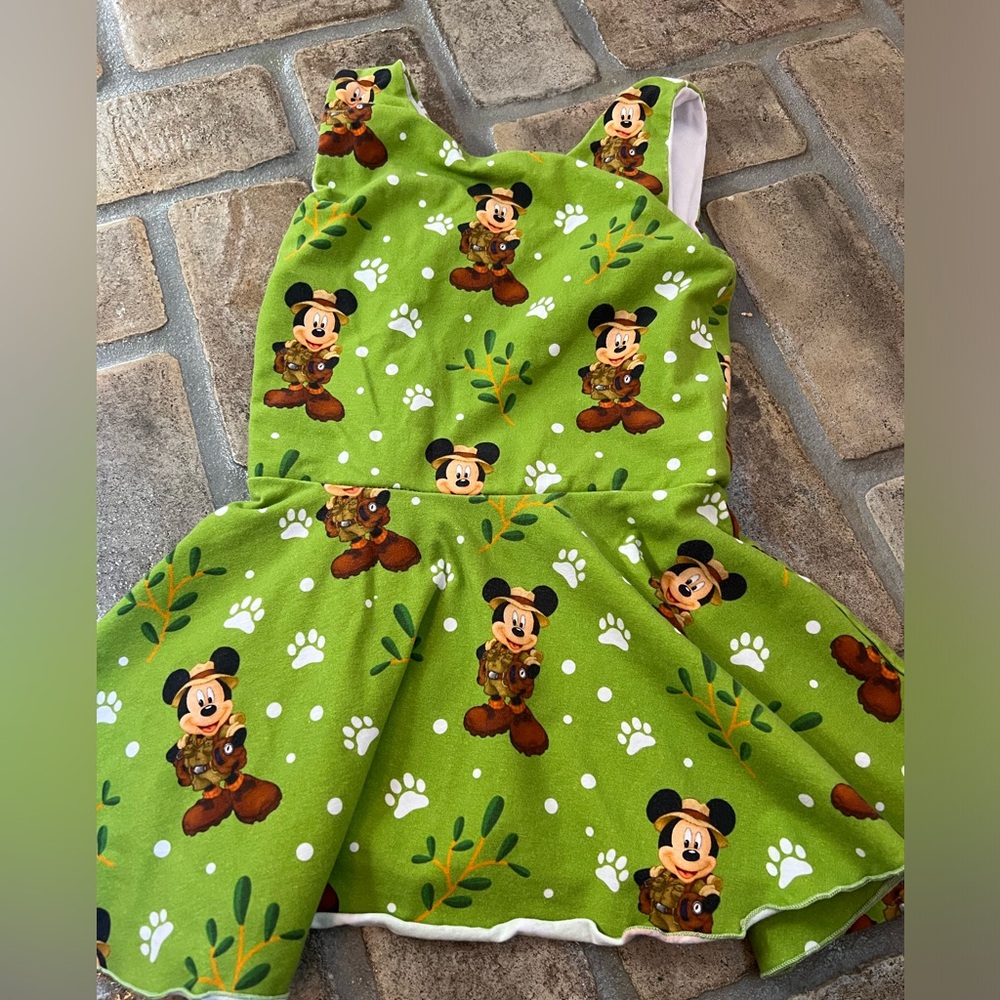 Sweet petunia safari Mickey top